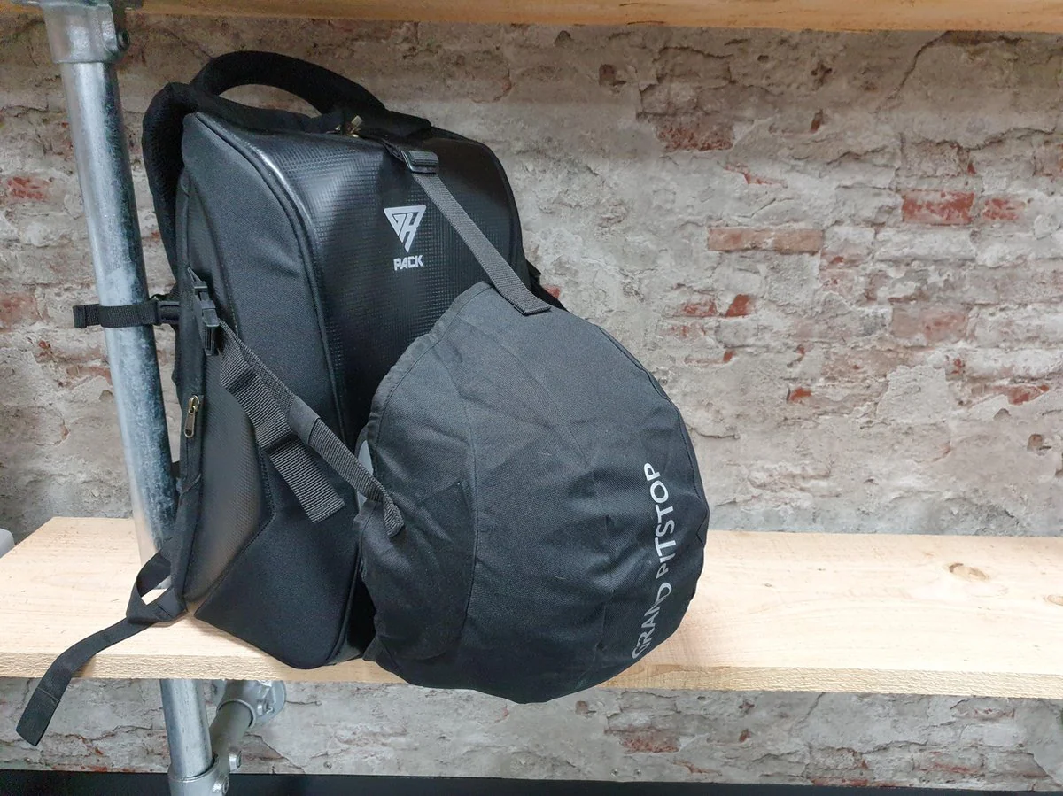 GRANDPITSTOP rugzak met helm zak